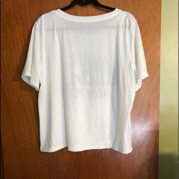 NWOT T-shirt from Online Boutique - Picture 2 of 4